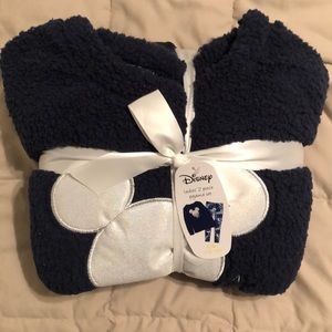 Disney Pajama Set NWT